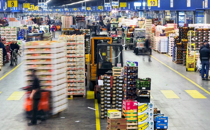 Mercati. Confronto tra Torino e Genova sull'orario diurno