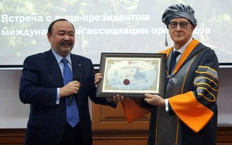 giuseppe calcagni honoris causa